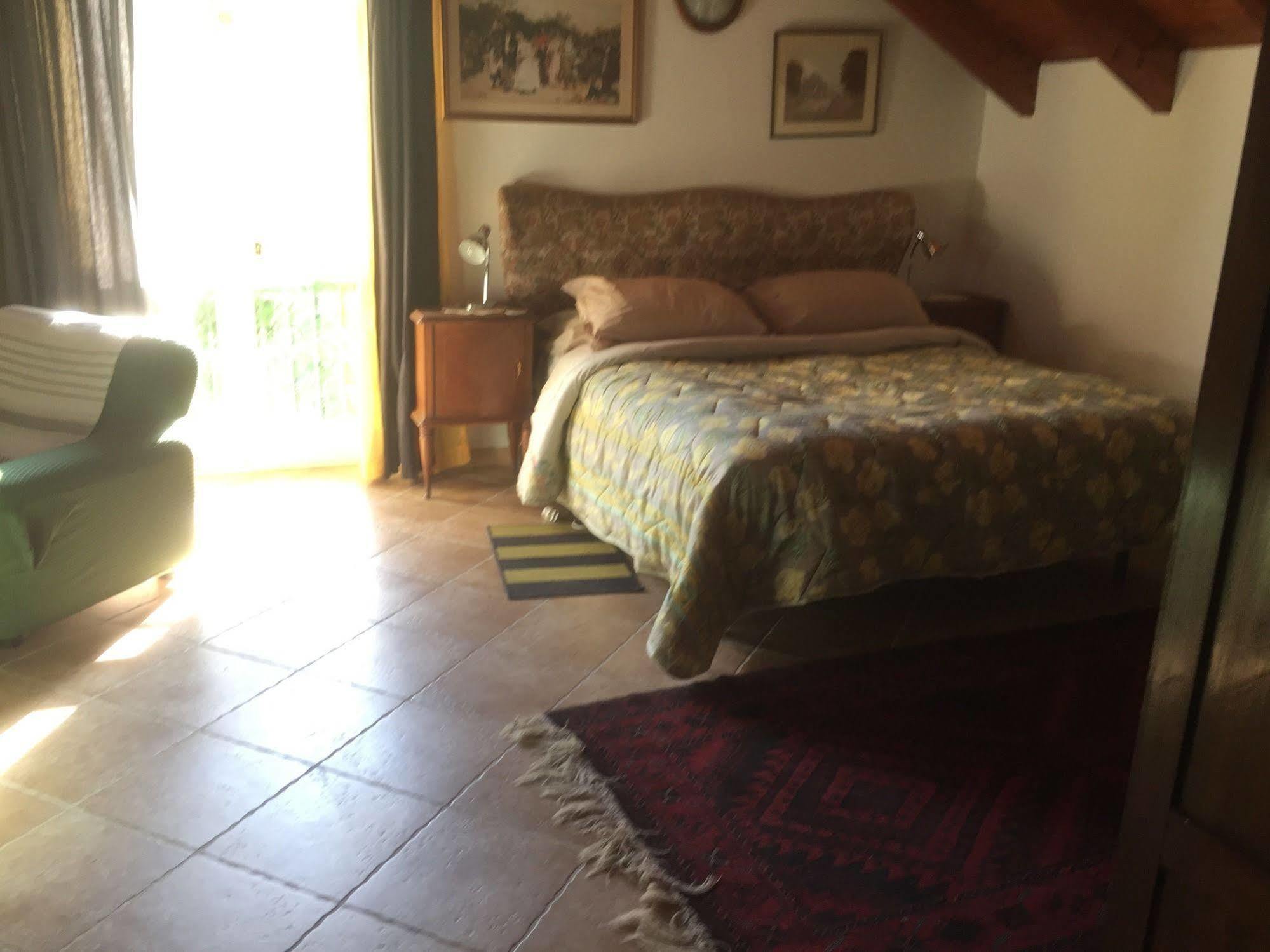 La Casa Inglese Vara Superiore Ngoại thất bức ảnh